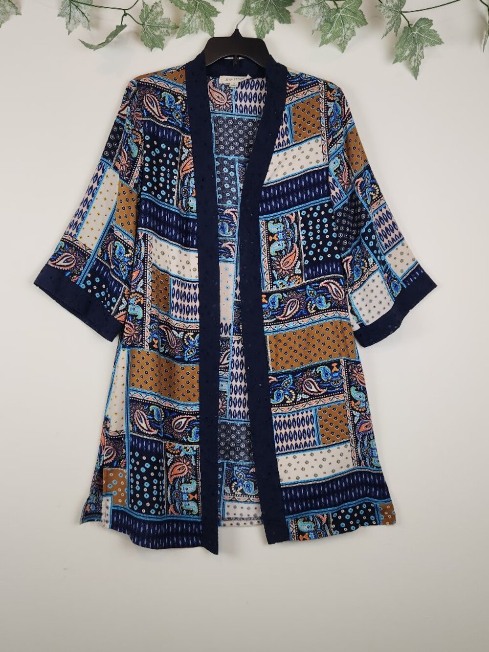 Luna Moon Size S Boho Eyelet Trim Open Front Kimono Cardigan with Pockets